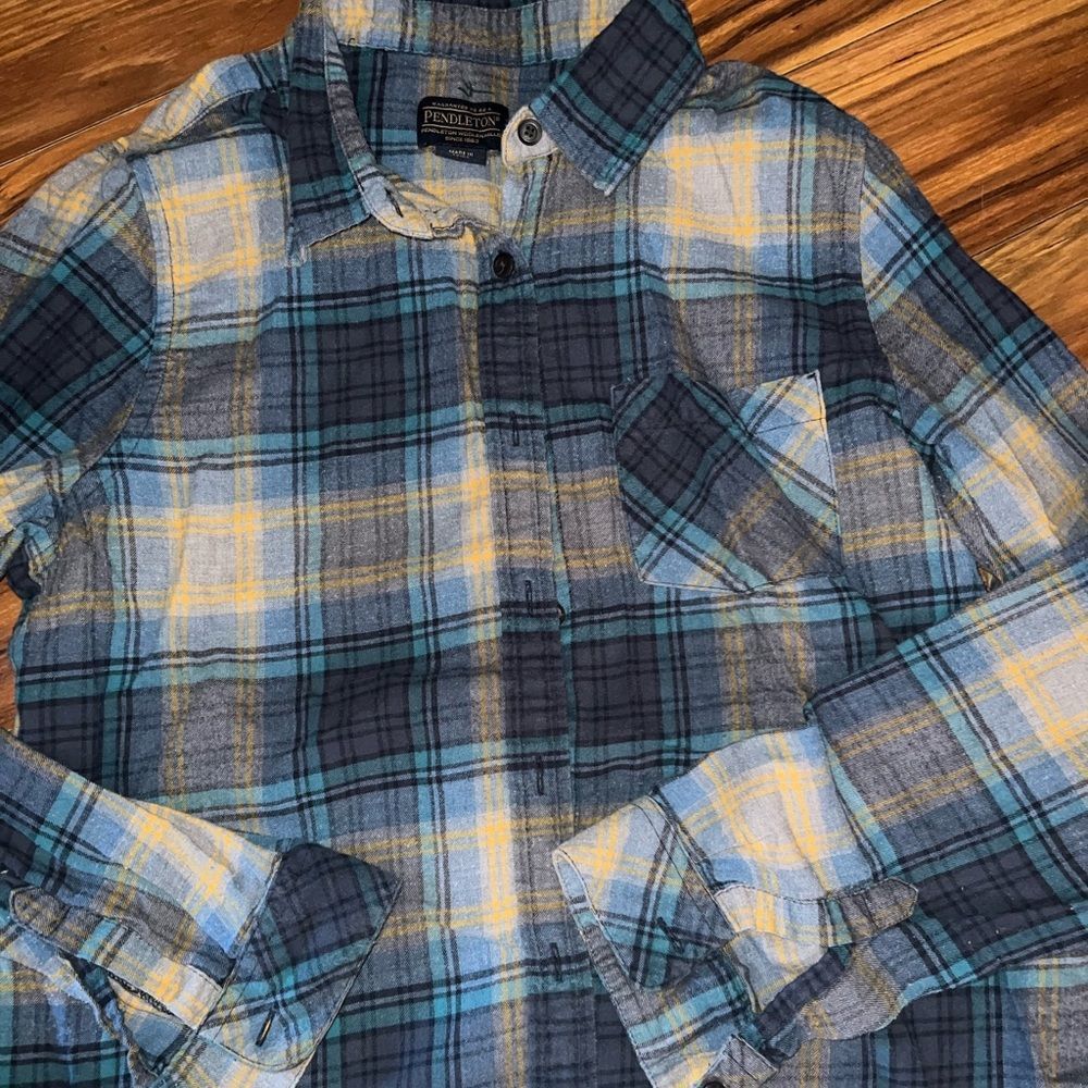 Pendleton Womens Flannel Button Down Size M - image 1